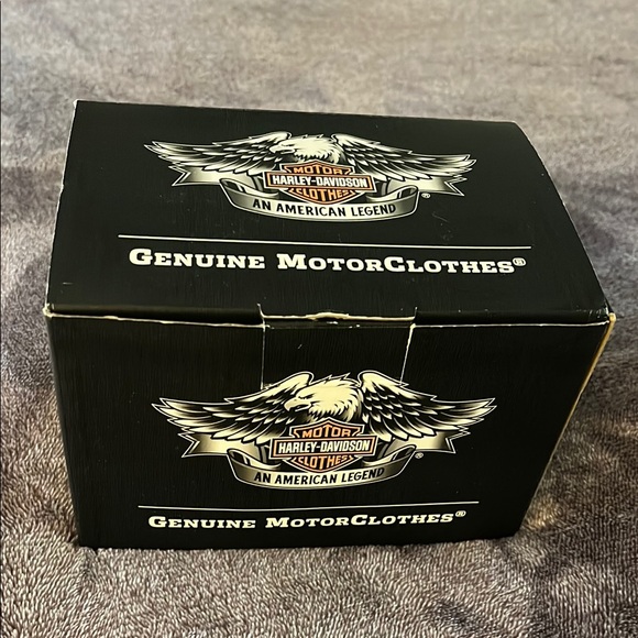 Harley-Davidson Glossy Black Mug - Picture 4 of 5